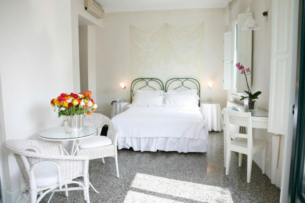 Antica Locanda Dei Mercanti - Resim 25