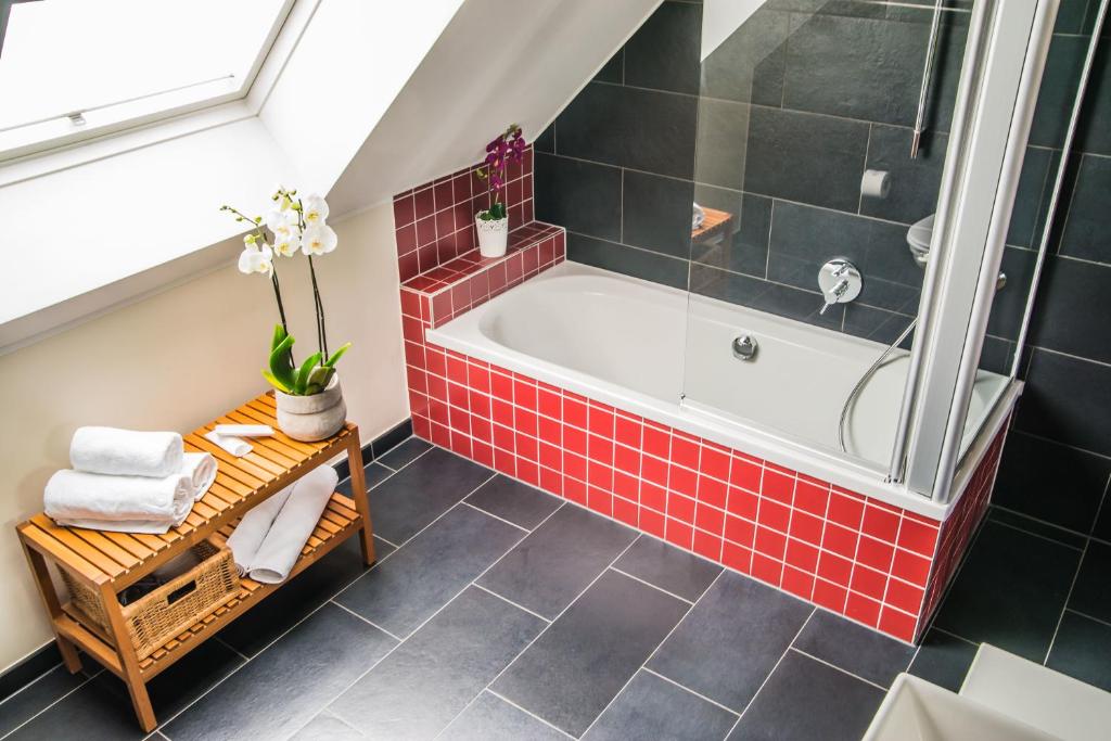 Mandarina Hotel Luxembourg Strassen - Resim 42