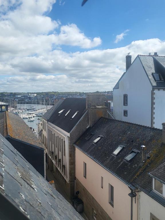 Výhľad na mesto Concarneau alebo výhľad na mesto priamo z apartmánu