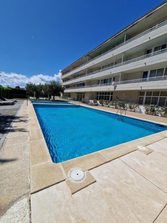 Acogedor apartamento en lEstartit con piscina y Parking, L ...