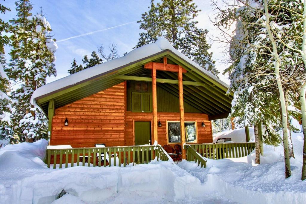 Lovely Log Cabin With Fire Pit! tokom zime
