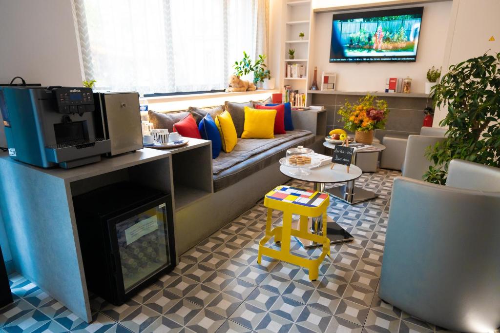 Hôtel Du Mont Dore Batignolles - Resim 45