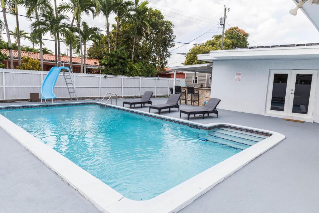 Ferienhaus Miami’s Hidden Gem With Heated Pool (USA Tamiami) - Booking.com