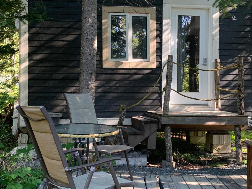 Le Refuge tiny, SaintNarcissedeRimouski Updated 2023 Prices