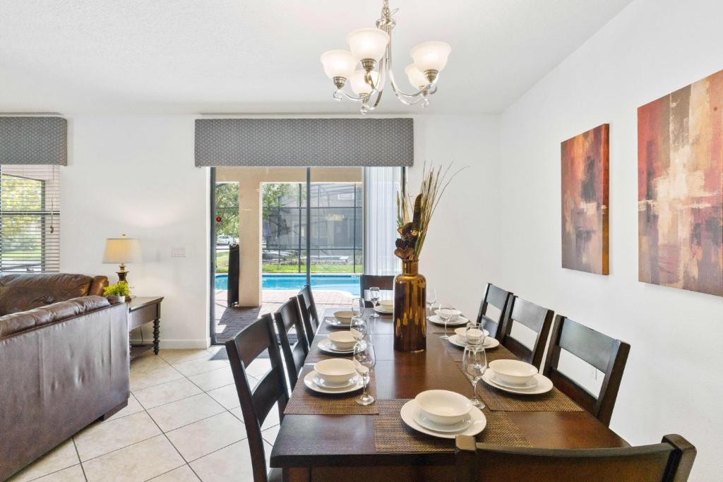 GIANT Villa wPrivate Pool&Spa, Game Room, & More - Huis Met Negen Slaapkamers