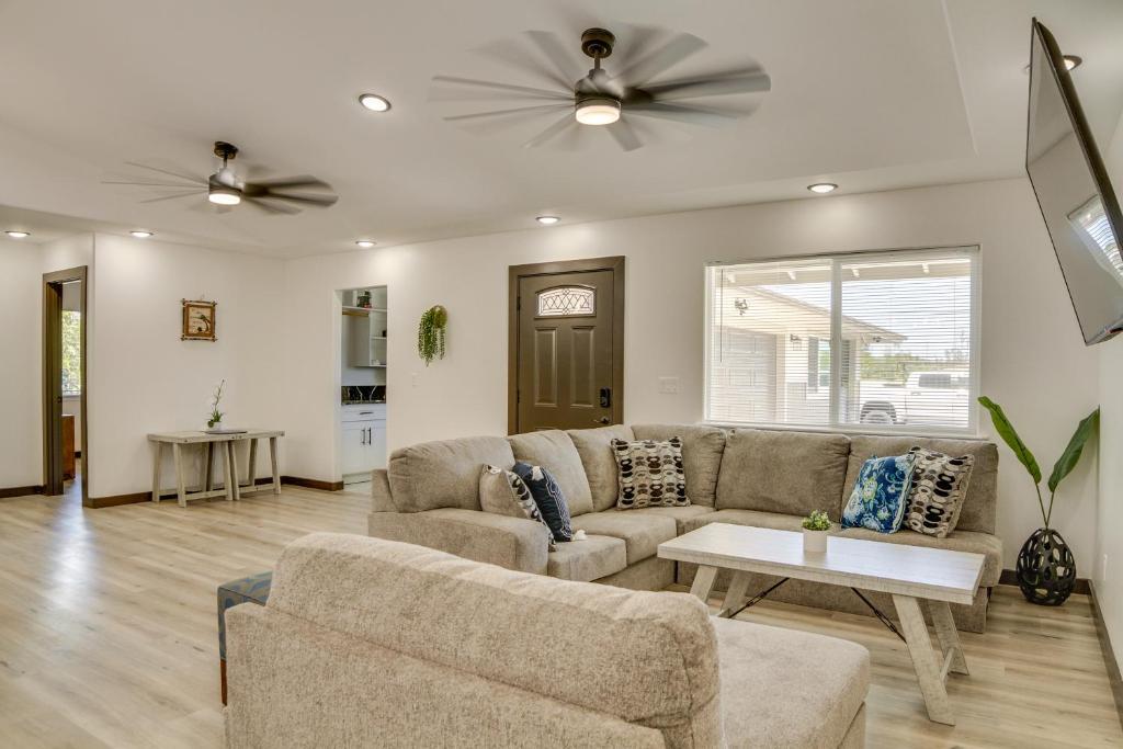 Keaau Getaway with Patio, 3 Mi to Shipman Beach!, Keaau Updated 2023