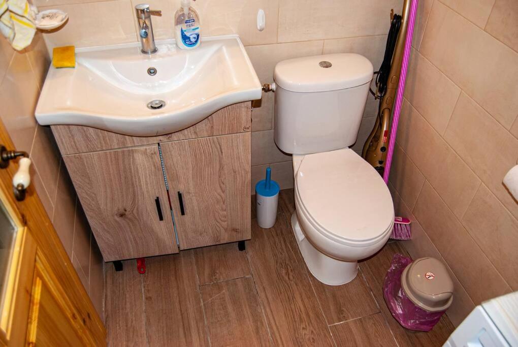 A bathroom at Yangos traditional home