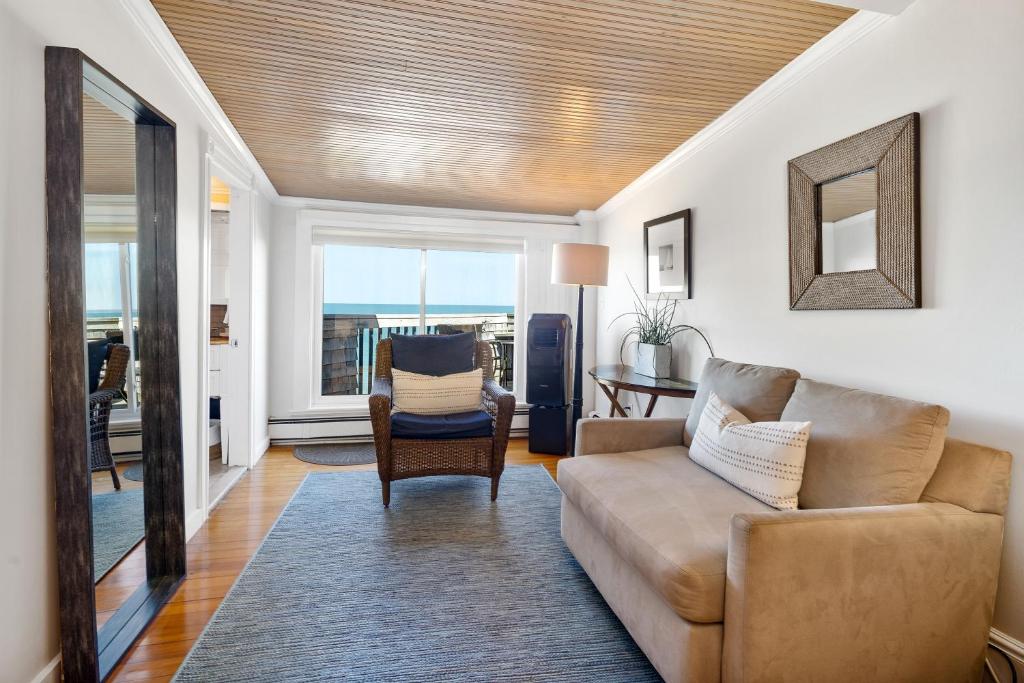Inn on the Sound - Deluxe Double Room With Balcony And Sea View