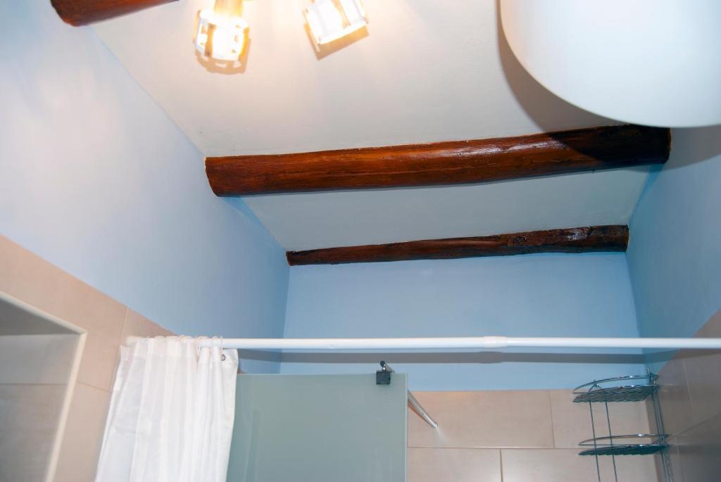 A bathroom at Yangos traditional home