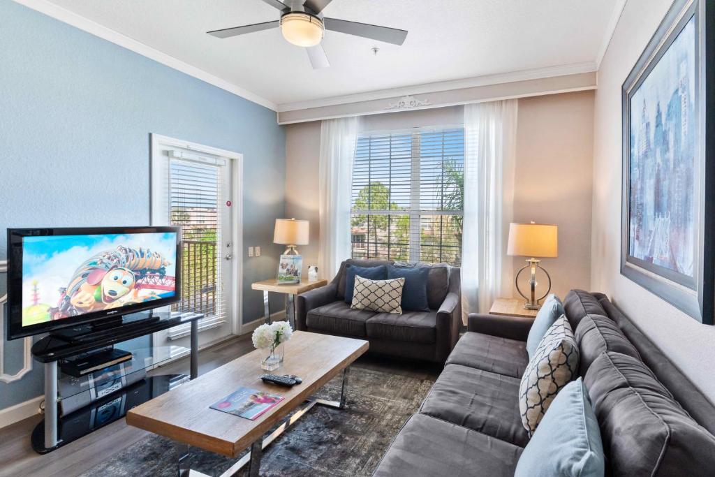 Modern Vista Cay Condo, near Universal Studios - Hizvo