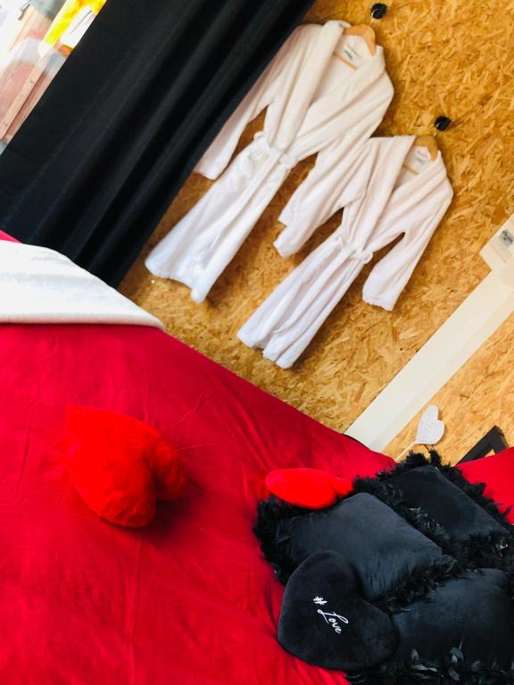 Fotografie z fotogalerie ubytování Mini Love Room jacuzzi privatif v destinaci Uriménil