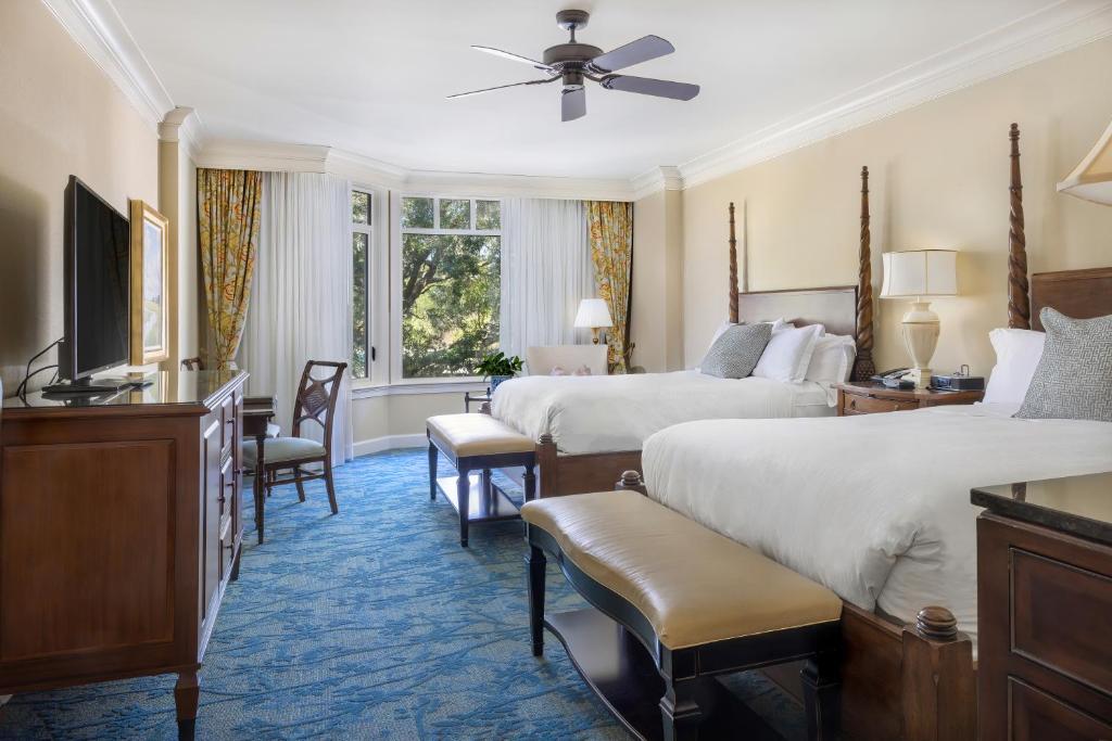 Inn and Club at Harbour Town - 