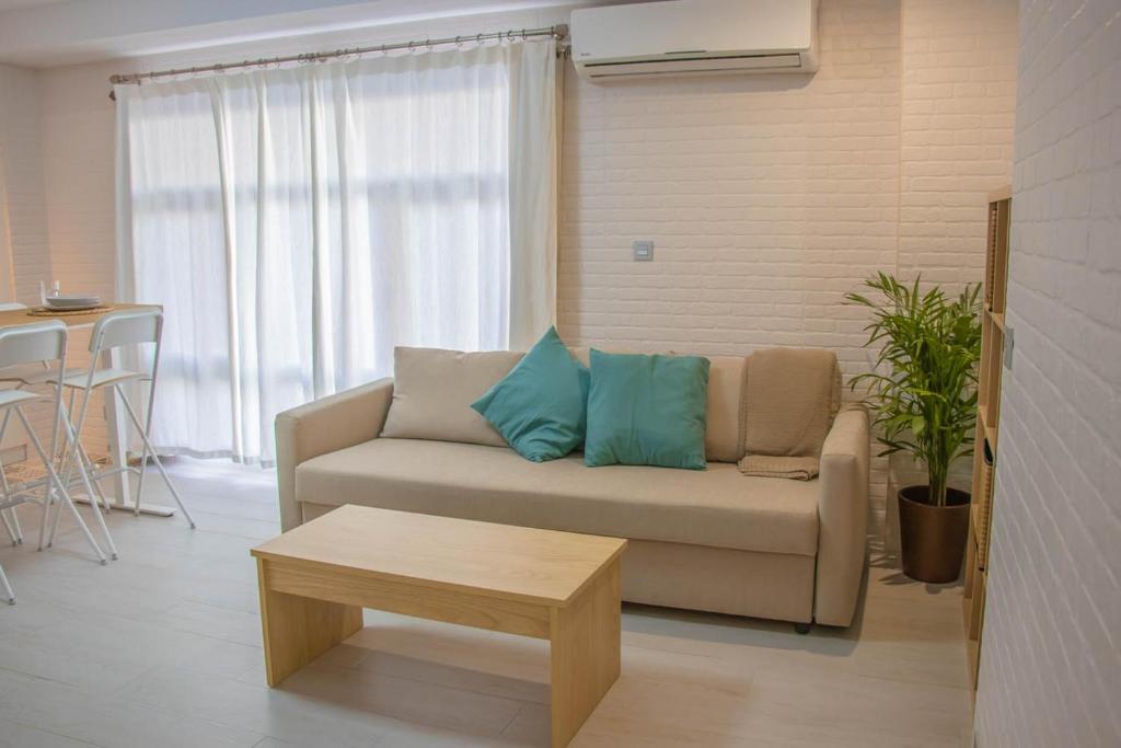 Posedenie v ubytovaní LOFT GARRUCHA CENTER