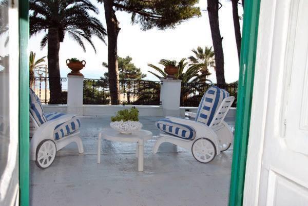 Villa Argentina - Chambre Double De Luxe Avec Balcon Et Vue Sur Mer