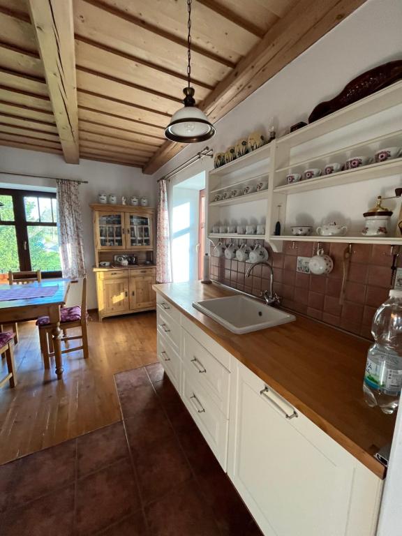 Kuchyň nebo kuchyňský kout v ubytování Villa Beata