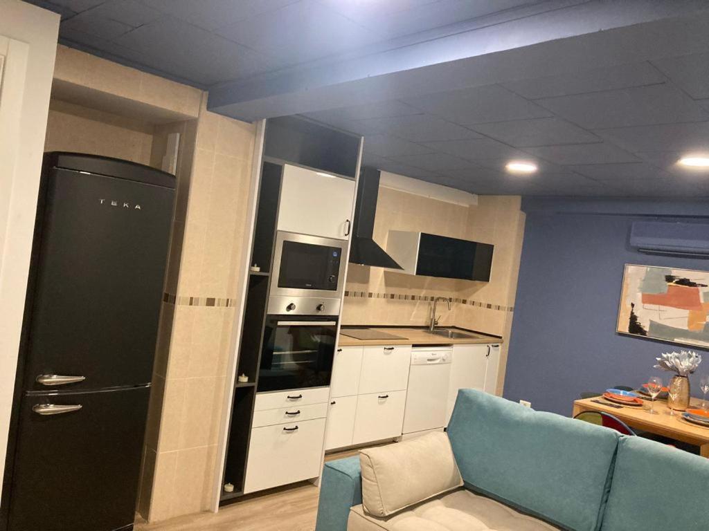 Dapur atau dapur kecil di Nuevo apartamento céntrico playa de cullera.
