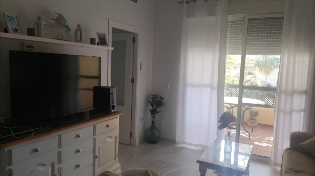 Fotografia z galérie ubytovania VFT Apartamento "El Mar de Cádiz", en Primera Linea con parking v destinácii Costa Ballena
