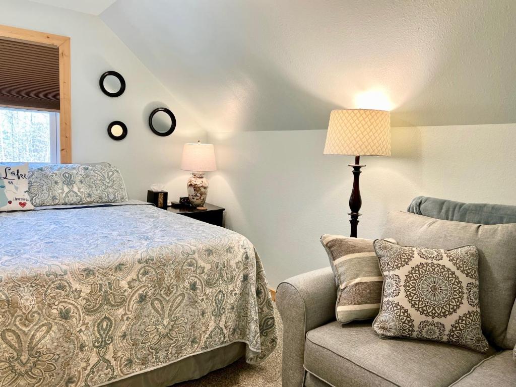 The Torch Lake Bed and Breakfast - King Suite