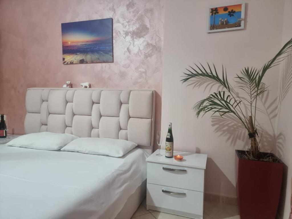 Relax Apartment 3 - Image 2