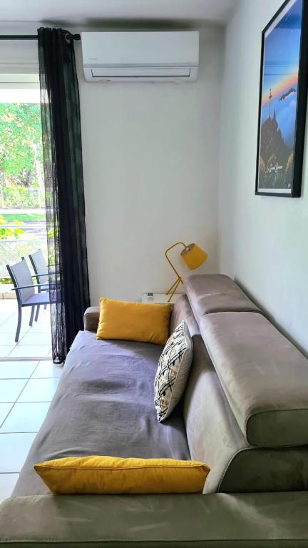Postel nebo postele na pokoji v ubytování Studio moderne, centre-ville, au calme, parking privé