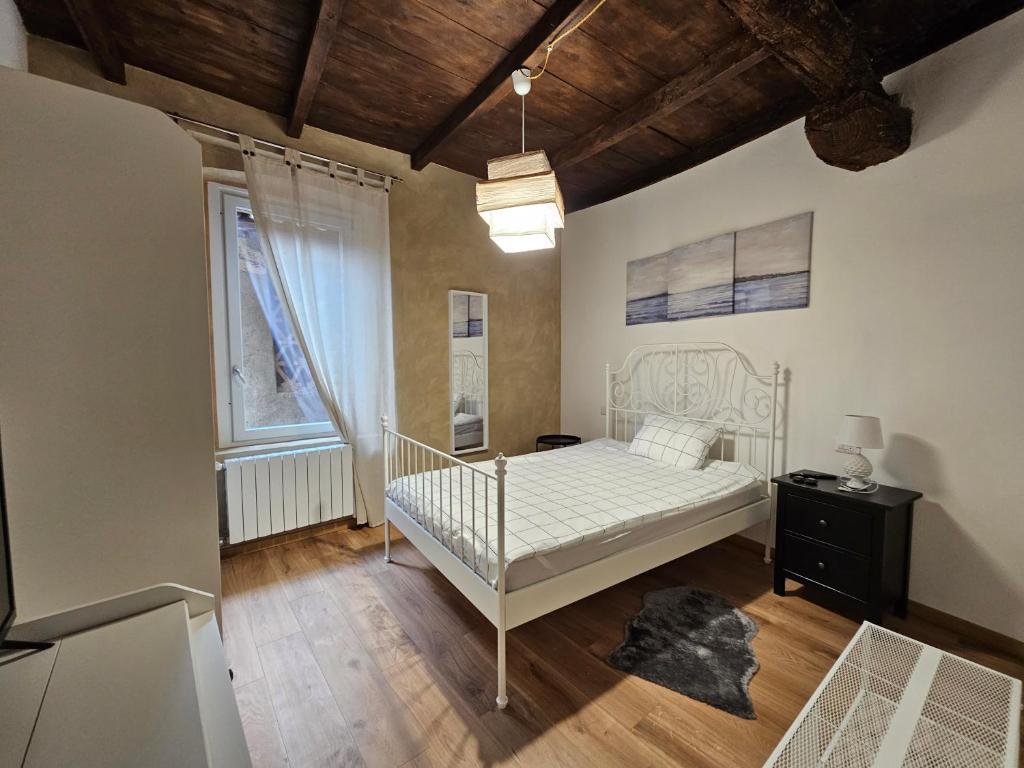 Cama o camas de una habitación en la Valletta brianza