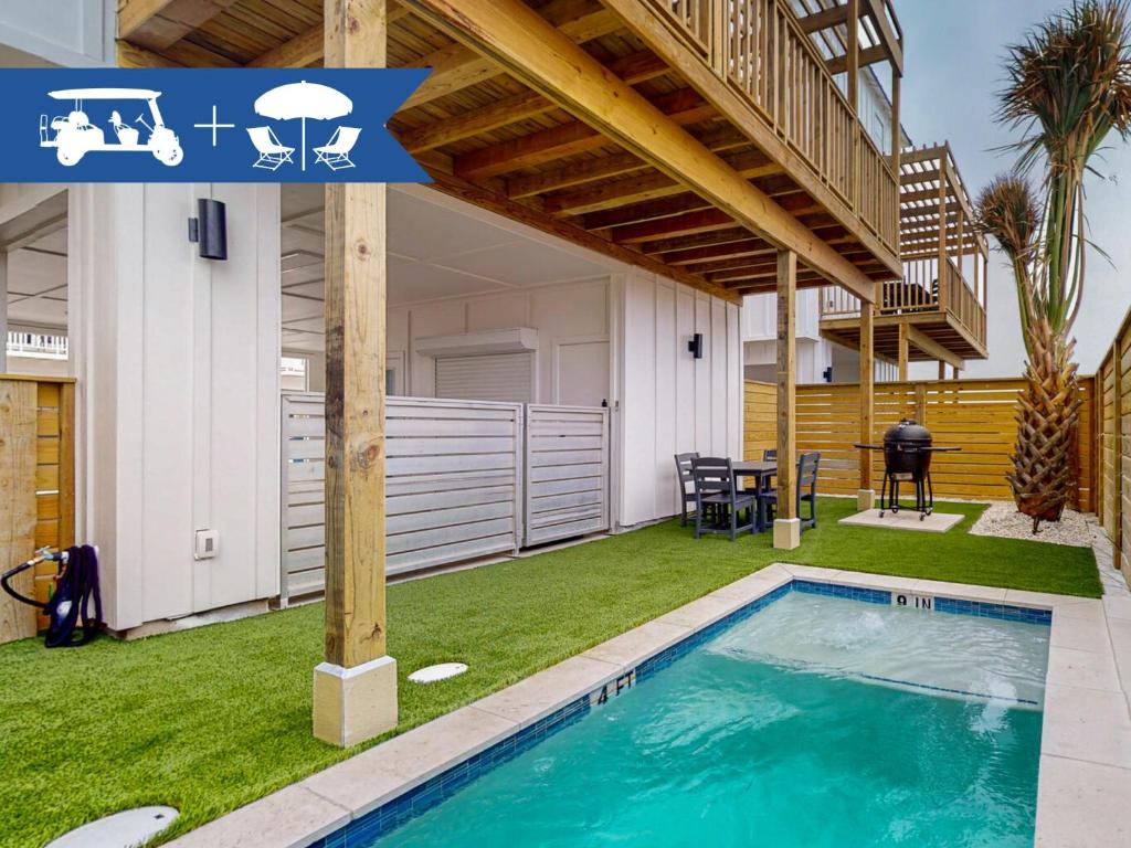 Dorado Dunes H Walk to Beach, Golf Cart Included, Private Pool, Port