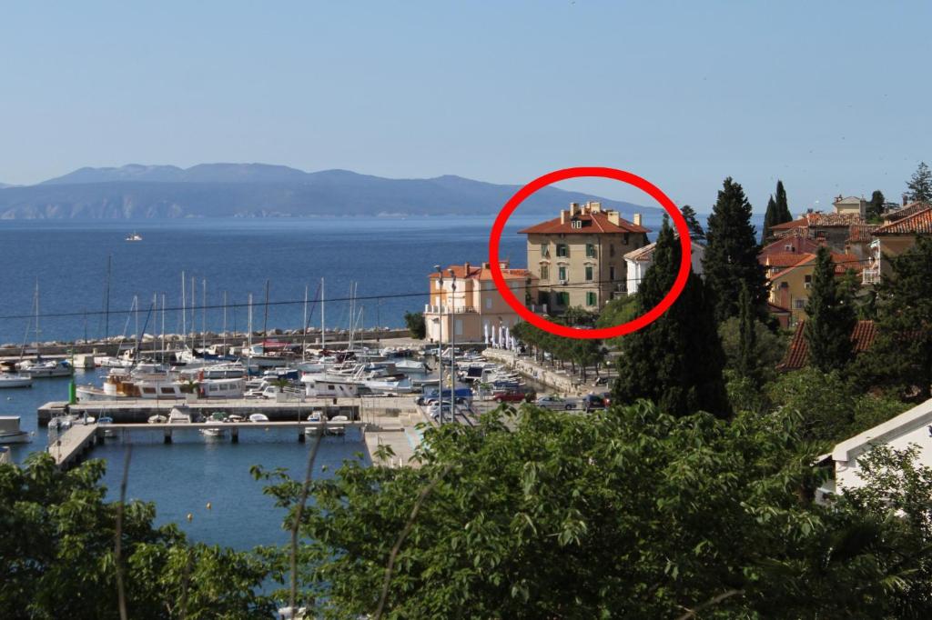 Fotografia z galérie ubytovania Apartments by the sea Opatija - Volosko, Opatija - 7912 v destinácii Opatija