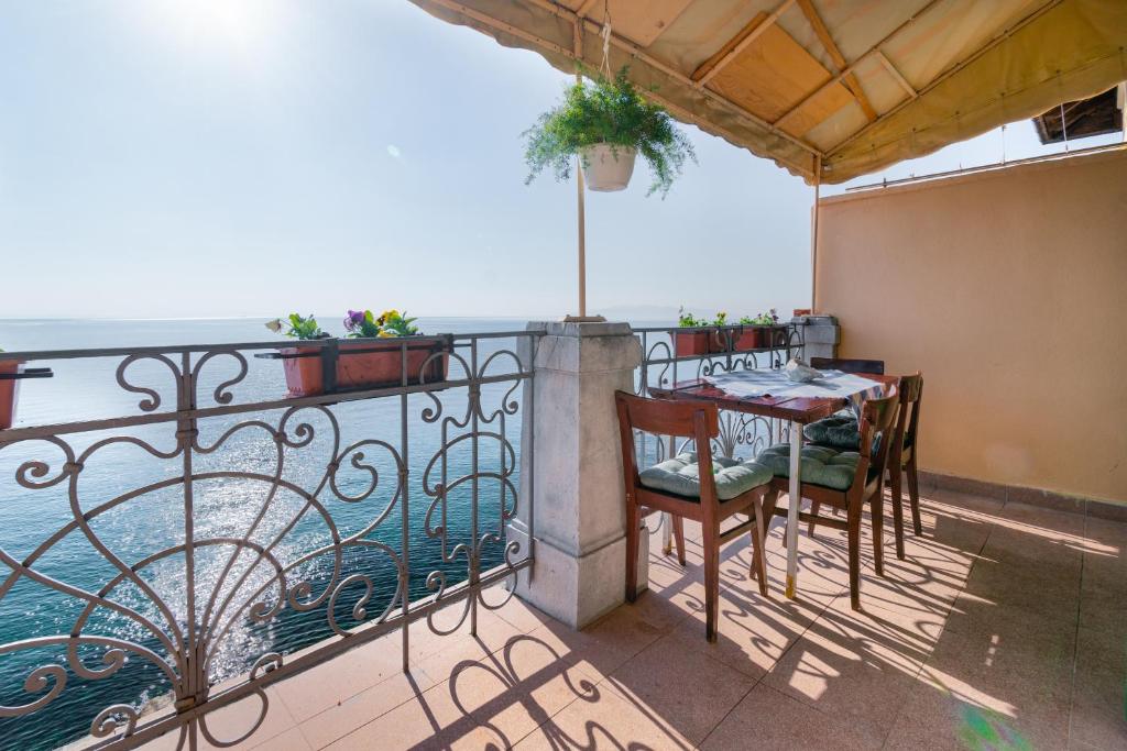 Fotografia z galérie ubytovania Apartments by the sea Opatija - Volosko, Opatija - 7912 v destinácii Opatija