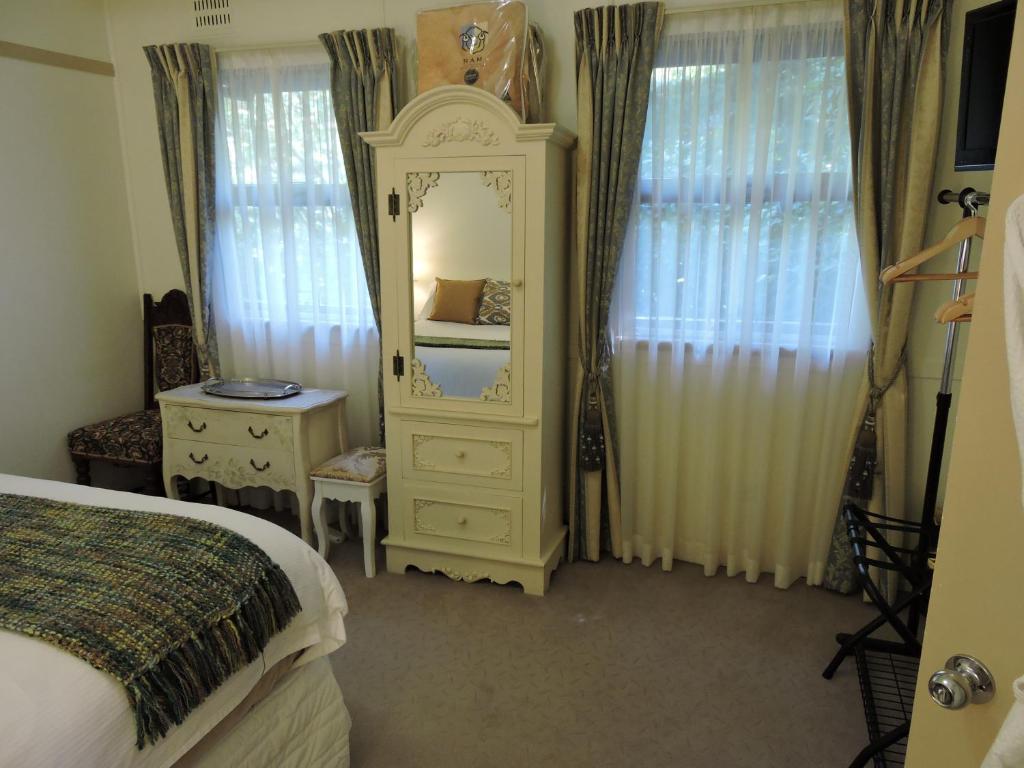 KUBBA ROONGA GUESTHOUSE - Boutique Luxury Peaceful Stay & Gardens - Breakfast included - Premium Spa BNB - Solo Adultos