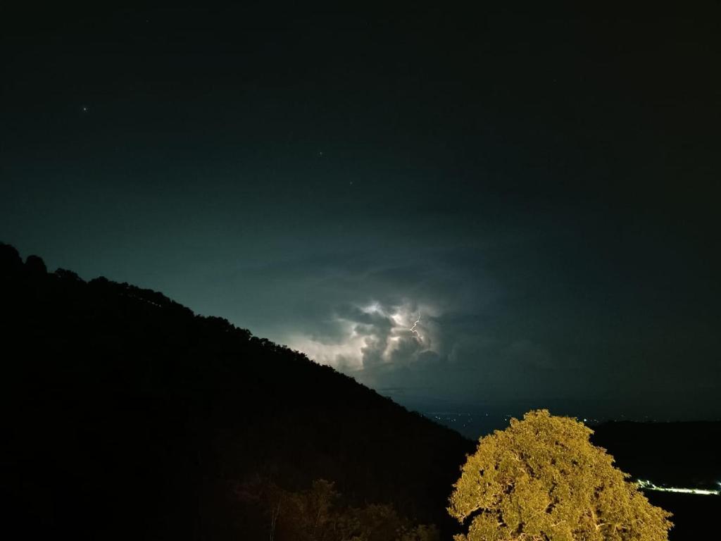 Φυσικό τοπίο κοντά σε αυτό το καταφύγιο