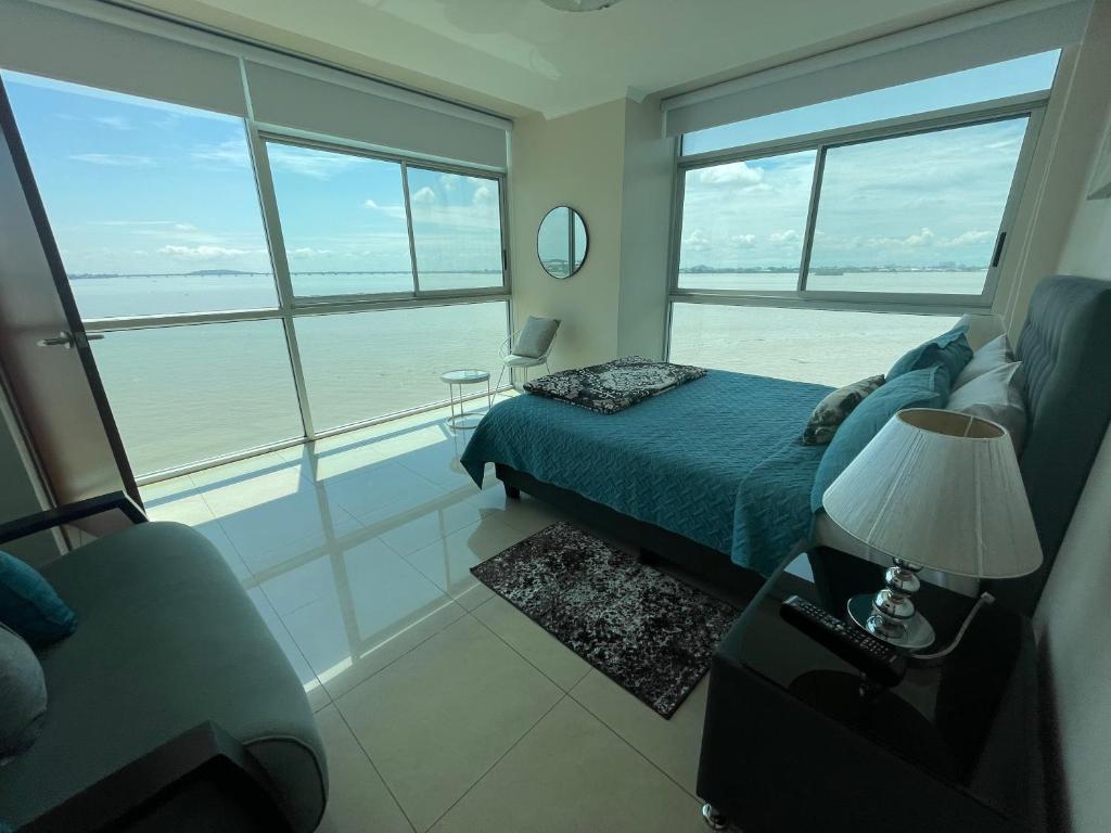 Apartamento VISTA Al RIO PUERTO SANTANA Riverfront 1 - Housity