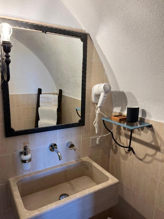 Koupelna v ubytování La Taberna di Rocca Calascio