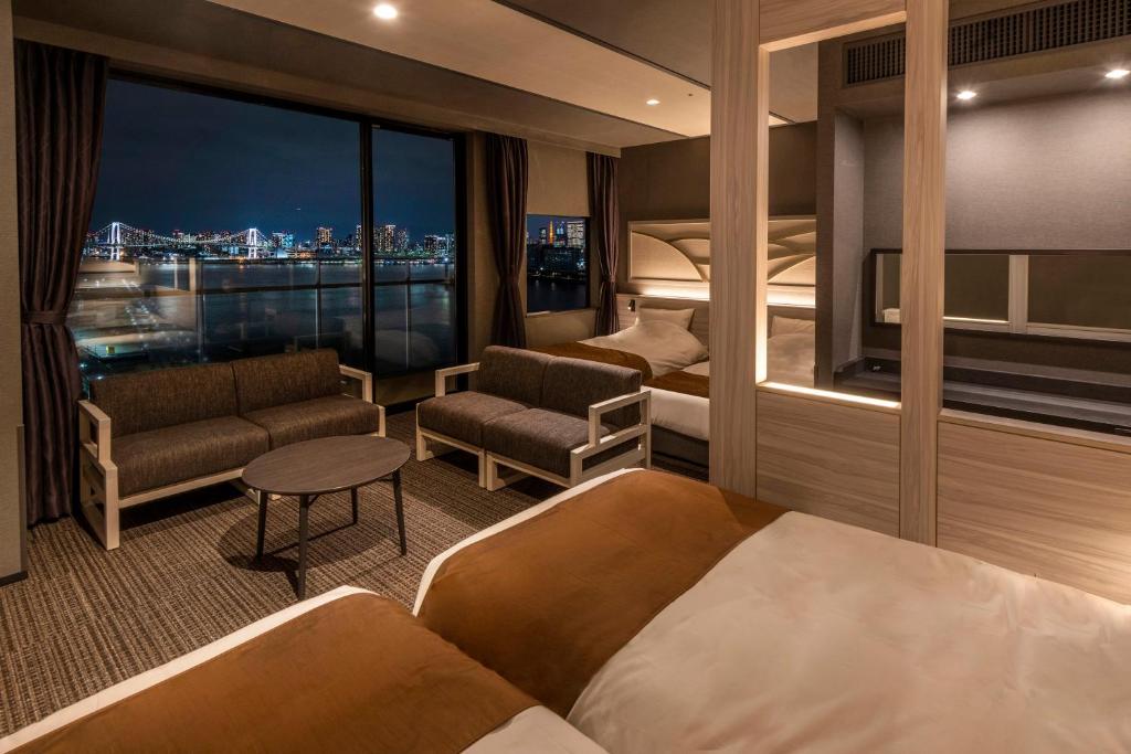 Postel nebo postele na pokoji v ubytování La Vista Tokyo Bay