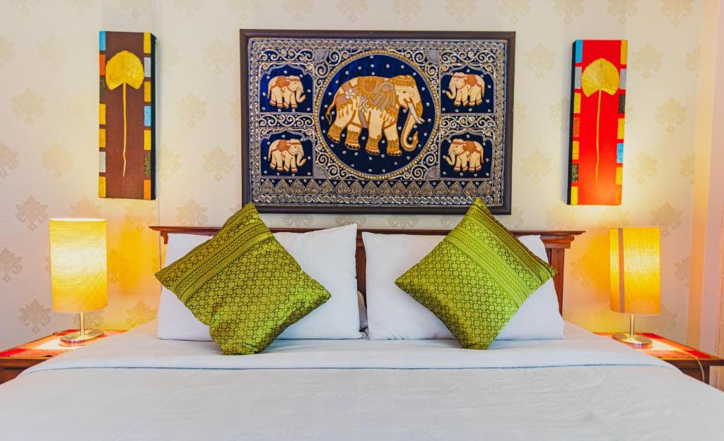 Joy's House & Tour - 15