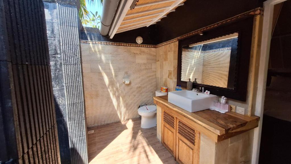 Gili Lumbung Bungalow - 9