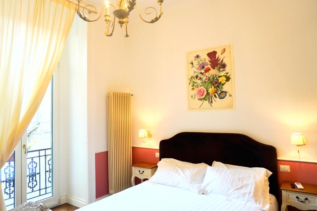 Macchiato Suites Boutique Guest House - 11