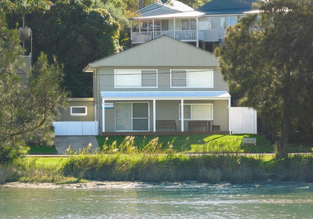 Seadance, Gerroa (updated prices 2024)