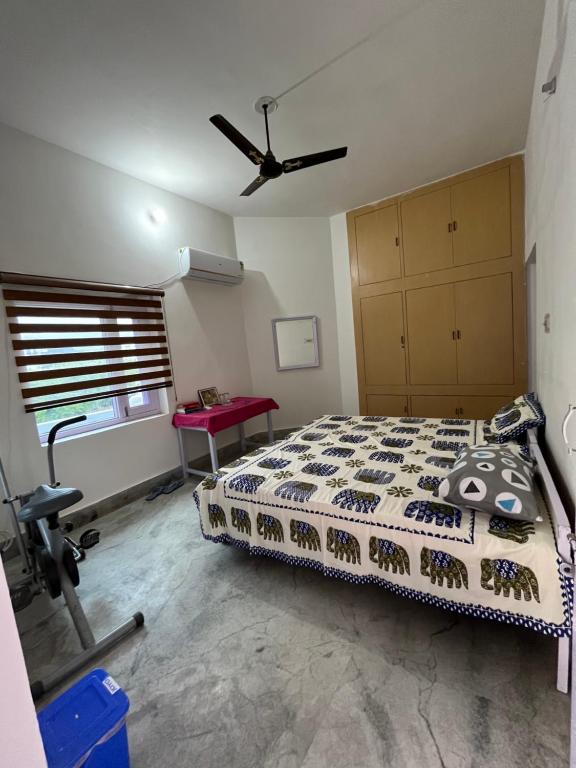 Postel nebo postele na pokoji v ubytování Travel curiosity Homestay