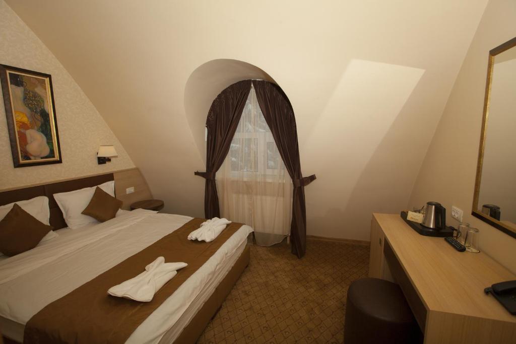 Family Hotel Saint George - Economy Double Room Con View Mountain
