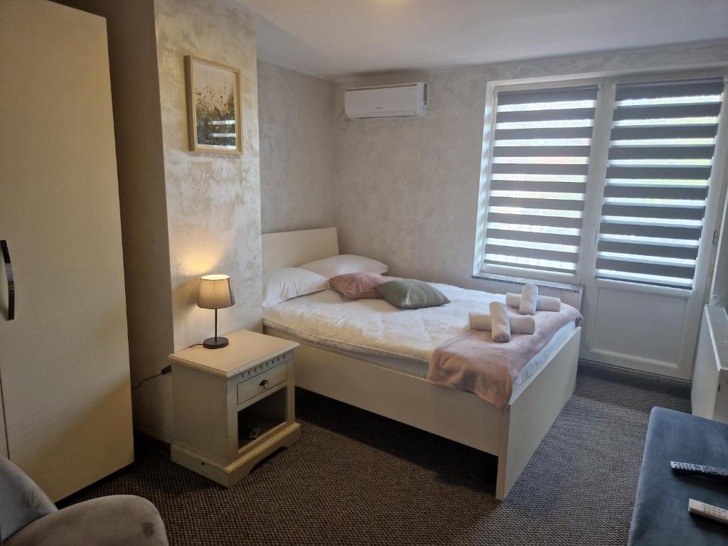 Postel nebo postele na pokoji v ubytování Casa Vatra Radauti