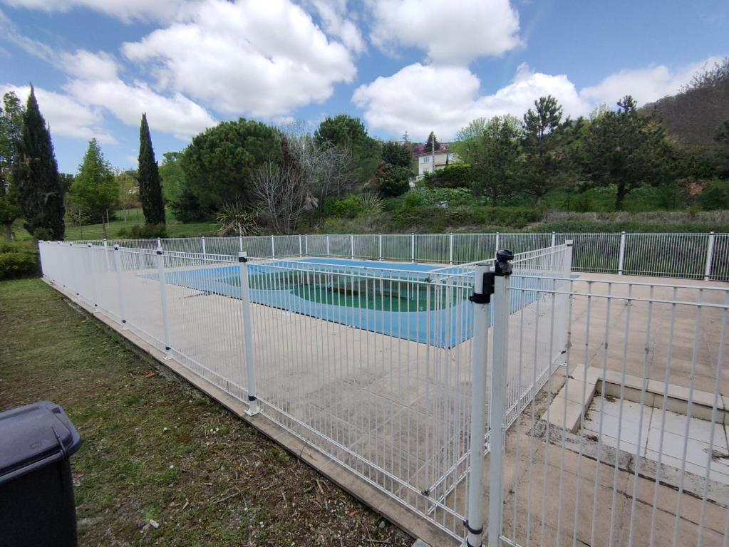 Fotografia z galérie ubytovania Le cosy Eurocentre ► Terrasse ► Parking ► WiFi ► 24/24 v destinácii Castelnau-dʼEstrétefonds