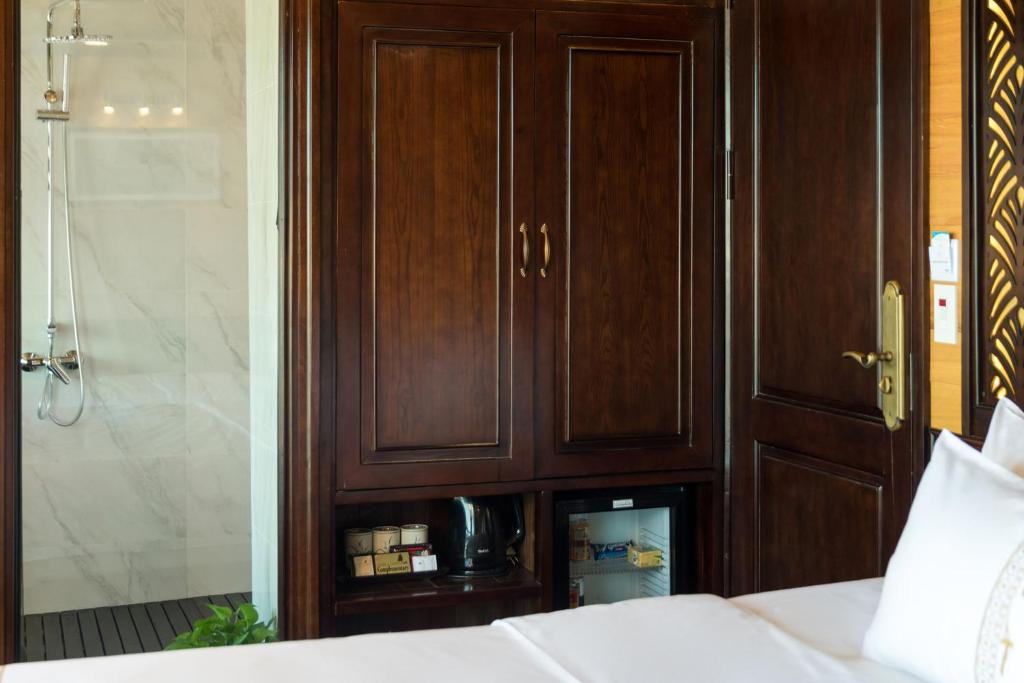 V'Spirit Cruise - 19