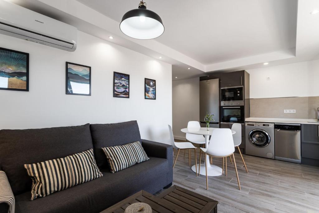 Kuchyň nebo kuchyňský kout v ubytování Sur Suites Palmeras 8