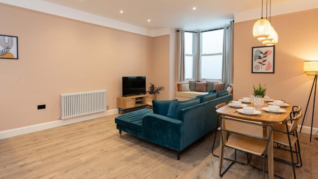 Lamington Apartments - Hammersmith - Two-Bedroom Apartment (4 Adults)