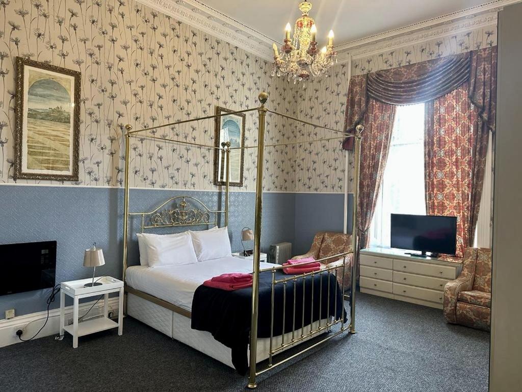 Eliza House - Resim 6