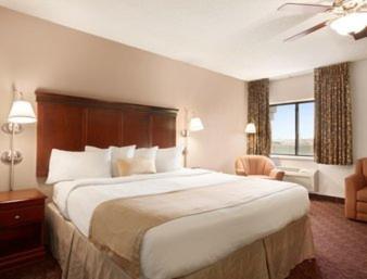 Baymont by Wyndham Sioux Falls photo