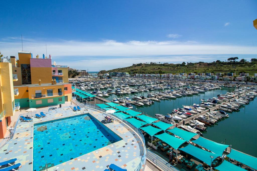 Marina Boat II Apartment Sea View & Garage & Pool & Albufeira Marina