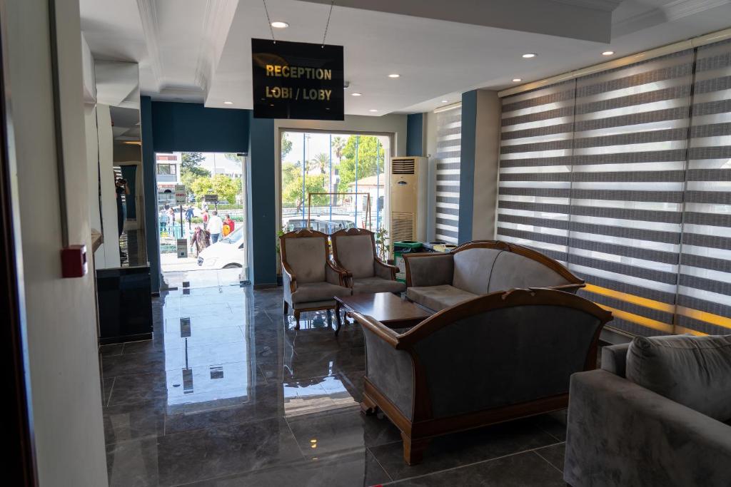 Posezení v ubytování Eroglu City Hotel