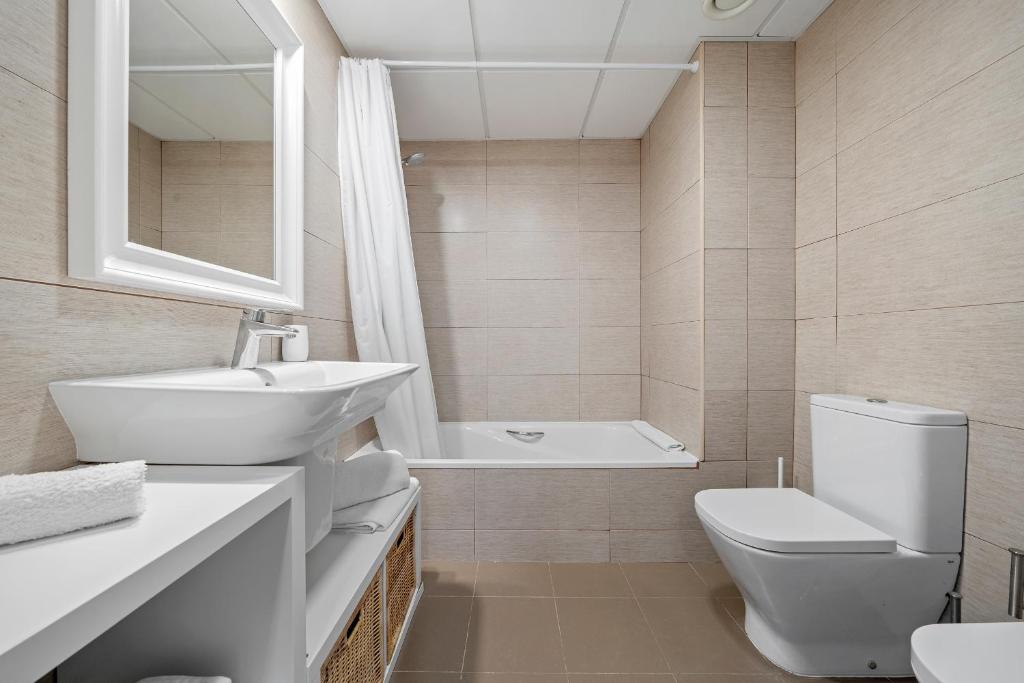 Kúpeľňa v ubytovaní Hauzify I Apartaments Roques Daurades