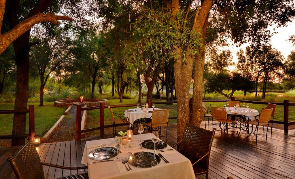 Zahrada ubytování Black Rhino Game Lodge